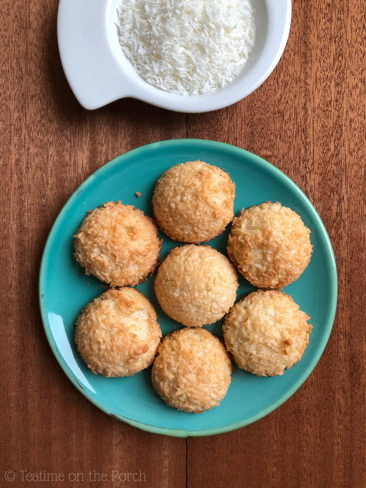 Classic Coconut Macaroons Recipe Healthy coconut macaroons served on a plate, taken from a bird's eye view.