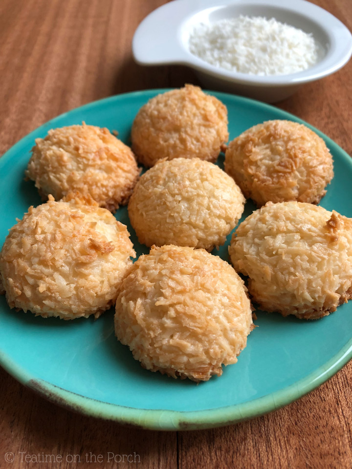 Healthy Coconut Macaroons Healthy coconut macaroons served on a plate.